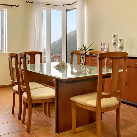 בית נופש Vinhaticos House