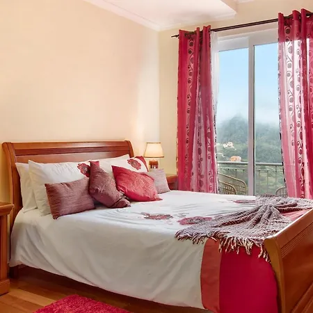 Holiday home Vinhaticos House *