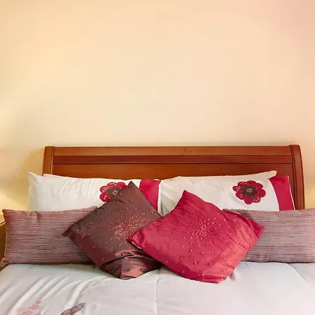 Vinhaticos House Holiday home *