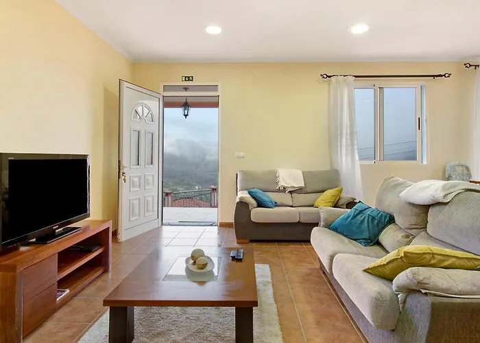 Дом отдыха Vinhaticos House *