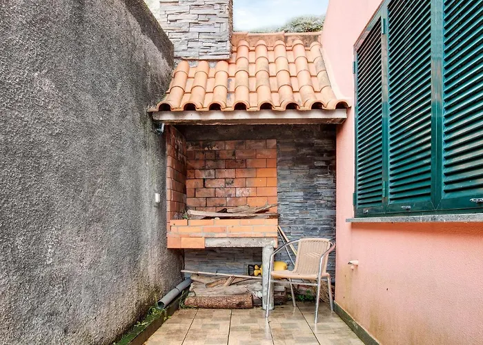 Дом отдыха Vinhaticos House